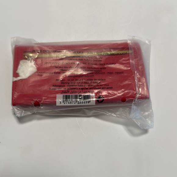 ✨Givenchy Small Pouch✨ - Picture 6 of 6